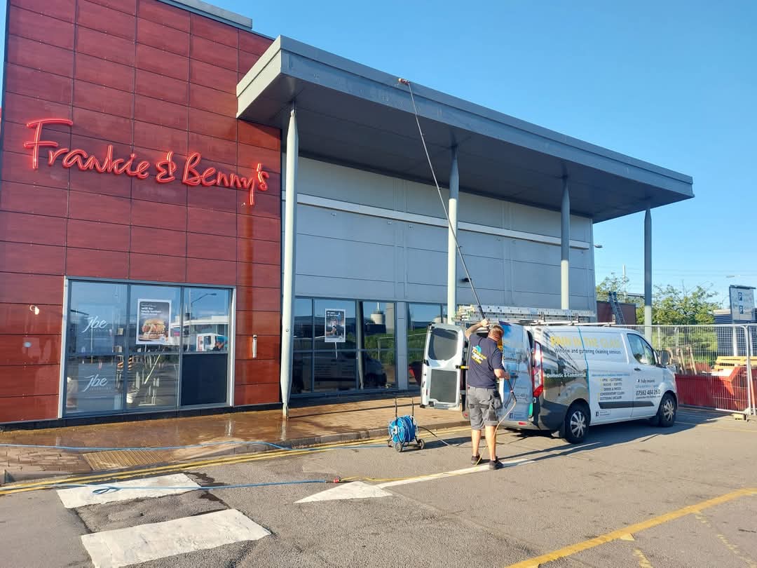 Window cleaning project 12 in Rowley Regis